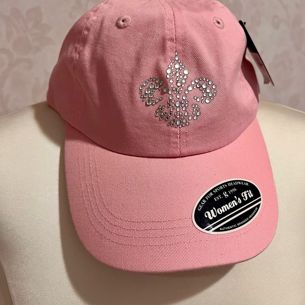NWT-Pink Women's Cap w/ Fleur-de-lis Rhinestone & TPC Sawgrass embroidered.